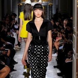 Blueitaly™ for: JOHN GALLIANO - Paris - 09/2013 - www.blueitaly.org