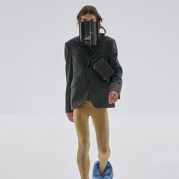 Blueitaly™ for: LOEWE - Paris - 06/2022 - www.blueitaly.org