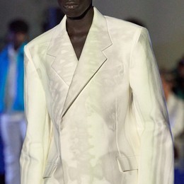 Blueitaly™ for: Off-White - Paris - 09/2022 - www.blueitaly.org