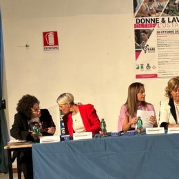 Blueitaly™ for: DONNE & LAVORO - OLTRE L'OSTACOLO - Montesilvano - 30/10/2023 - www.blueitaly.org